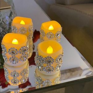 Battery operated blinging candles set of 4